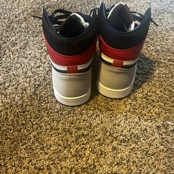 Air Jordan 1 High Og Light Smoke Grey